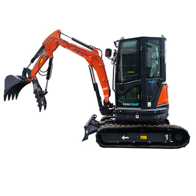 2.8 Ton, Kubota Diesel Engine Mini Excavator w/ Hydraulic Thumb | CFG-35UF