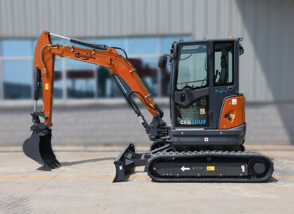 25 HP,4 ton mini excavator, kubota engine| CFG-40UF.