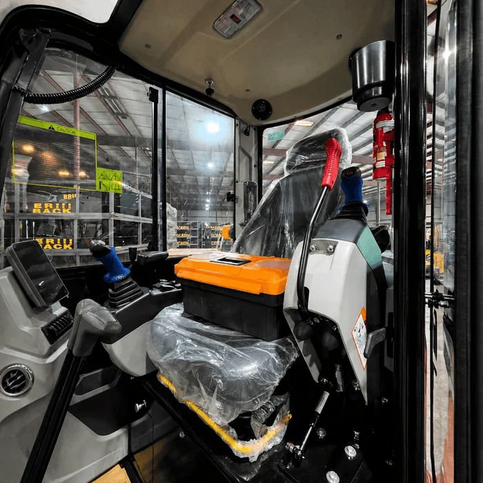 UPGRADED 4 Ton Excavator W/ Kubota Diesel, AC Cab, and Hydraulic Thumb | CFG-45UF