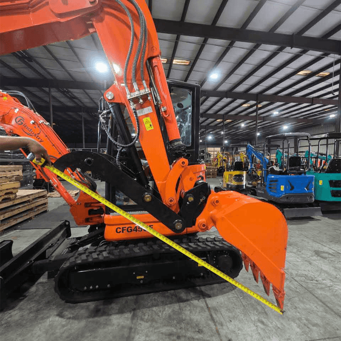 UPGRADED 4 Ton Excavator W/ Kubota Diesel, AC Cab, and Hydraulic Thumb | CFG-45UF