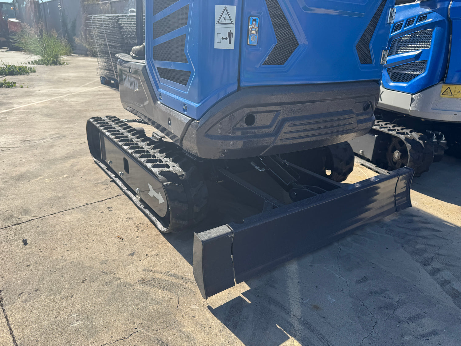 Expandable Tracks