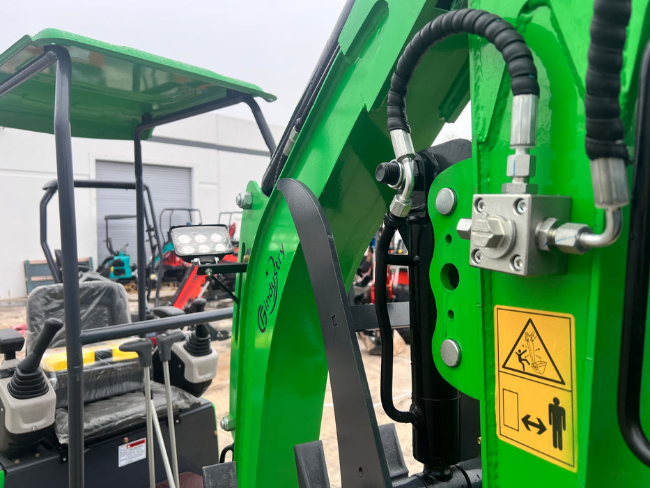 1 Ton, B&S Engine Mini Excavator w/ Hydraulic Thumb & Swing Boom | KX12-CB