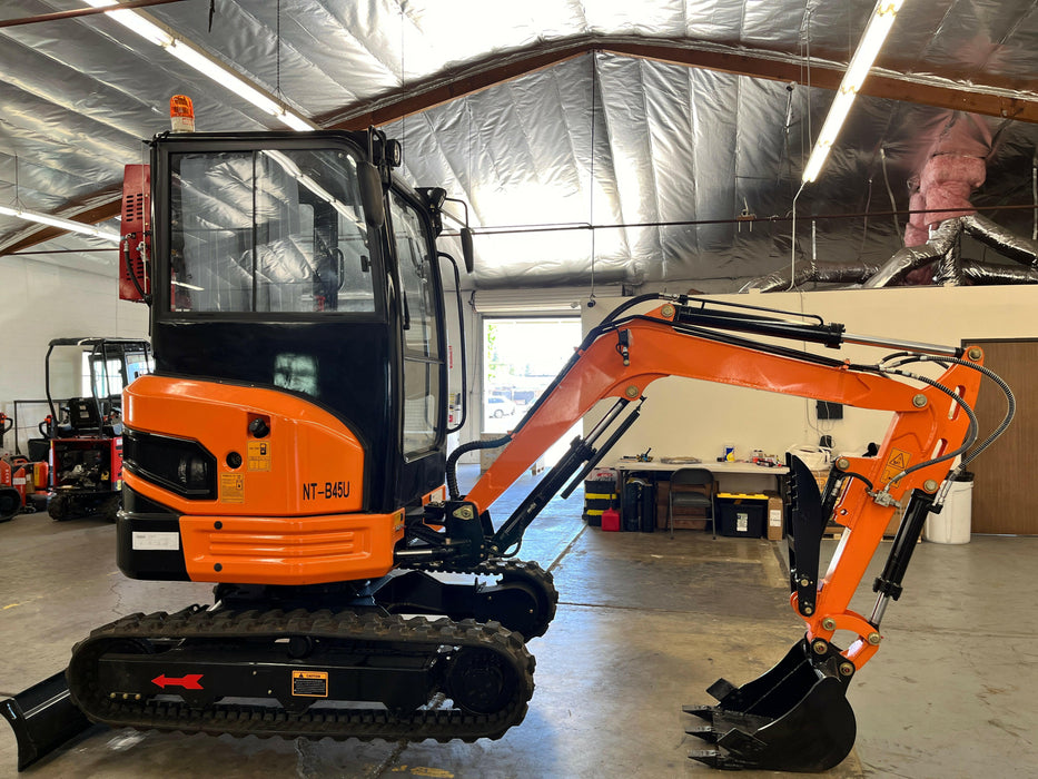 Pick up only or Arrange Shipping! 6000lb AGT Mini Excavator with Swing Boom and Hydrualic Thumb with Yanmar Diesel|AGT-NT-B45U.